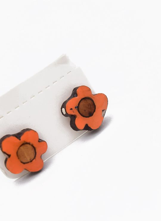 ARETES MEDIANOS  EN BISUTERIA - HECHO A MANO DISEÑO  ORIGINAL FRAMBUESA 2022 GARANTIZADOS