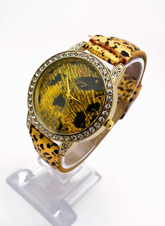 RELOJ ANALOGO CALIDAD AA DISEÑO EXCLUSIVO PULSO SILICONA O  CUERO SINT / NO SUMERGIBLE