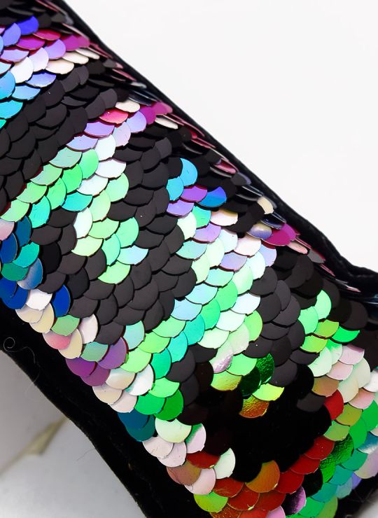 LLAVERO CON HERRAJES METALICO  TIPO SILICONA ESPECIAL GOMA COLORES MEDIANO EXCLUSIVO
