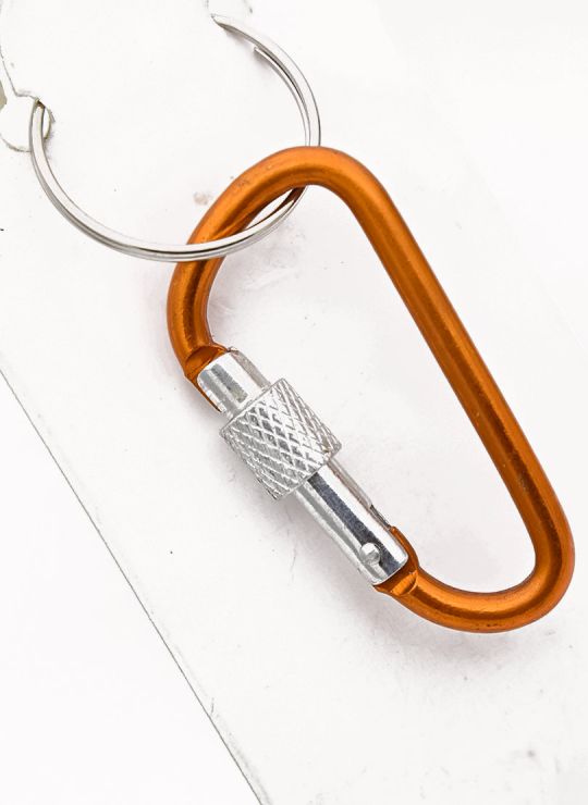 LLAVERO CON HERRAJES METALICO  TIPO SILICONA  GOMA/METALICO COLORES MEDIANO EXCLUSIVO