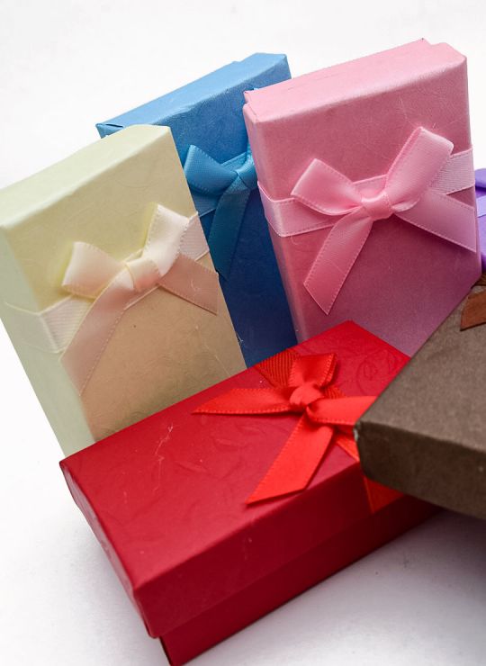 SET DE 12 CAJAS PARA JOYERIA TAMAÑO 5 X 8 CM IDEAL PARA LA GRAN MAYORIA DE COLLARES 