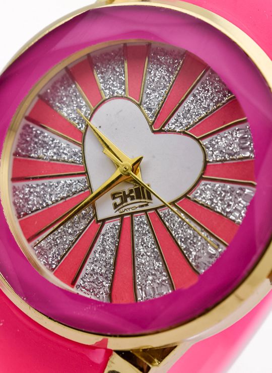 RELOJ ANALOGO CALIDAD AA DISEÑO EXCLUSIVO PULSO SILICONA O  CUERO SINT / NO SUMERGIBLE