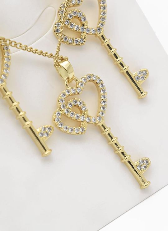 SET DE COLLAR, DIJE Y ARETES EN RODIO CON MICROCIRCIONES  INCLUYE CADENA FRAMBUESA 