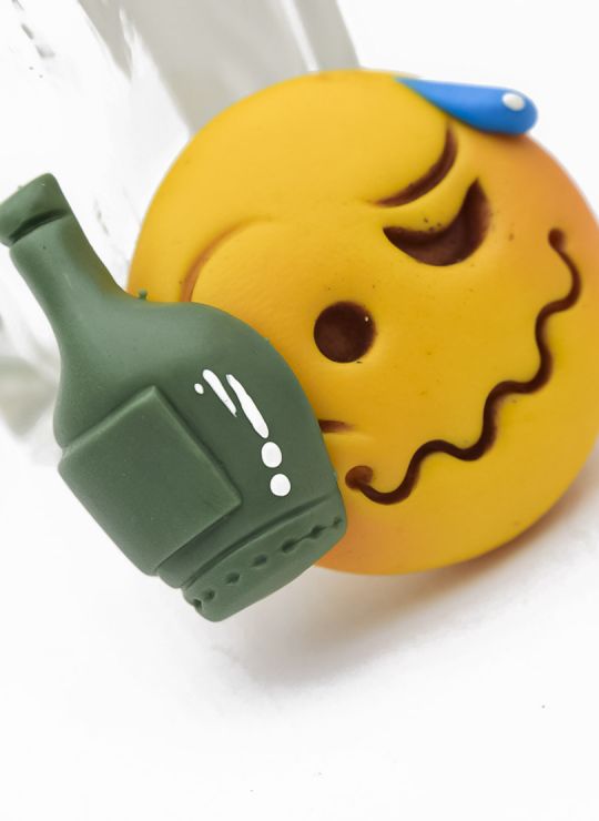 PIN/PRENDEDOR EMOTICON PORCELANICRON COLORES  COLORES MEDIANO EXCLUSIVO