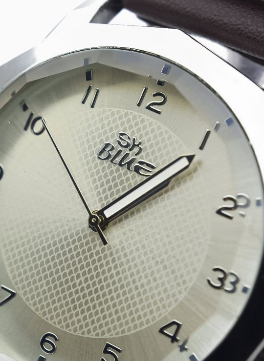 RELOJ PARA HOMBRE ANALOGO CALIDAD AA  DISEÑO EXCLUSIVO PULSO SILICONA O  CUERO SINT / NO SUMERGIBLE