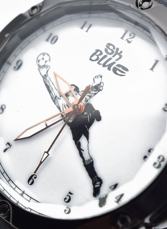 RELOJ PARA HOMBRE ANALOGO CALIDAD AA  DISEÑO EXCLUSIVO PULSO SILICONA O  CUERO SINT / NO SUMERGIBLE