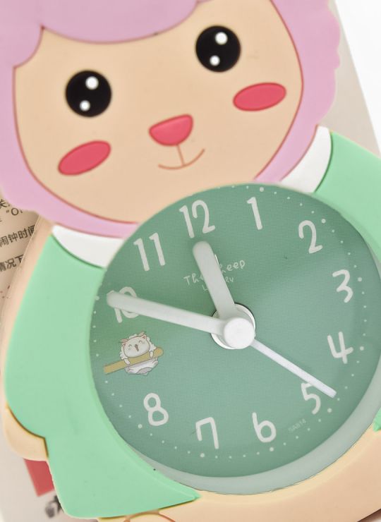 RELOJ 12 X 7 CM ESCRITORIO CON ALARMA  FRENTE GOMA - METALICO MEDIANO  PILA AA 