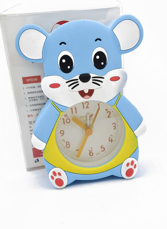RELOJ 12 X 7 CM ESCRITORIO CON ALARMA  FRENTE GOMA - METALICO MEDIANO  PILA AA 