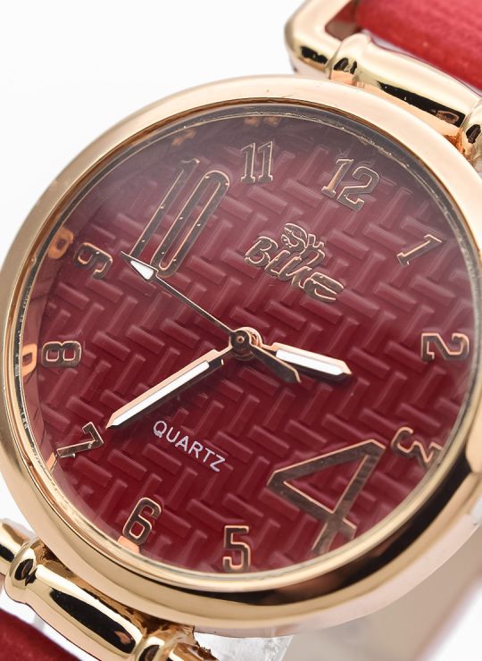 RELOJ ANALOGO CALIDAD AA PULSO CUERO CRISTALES / NO SUMERGIBLE