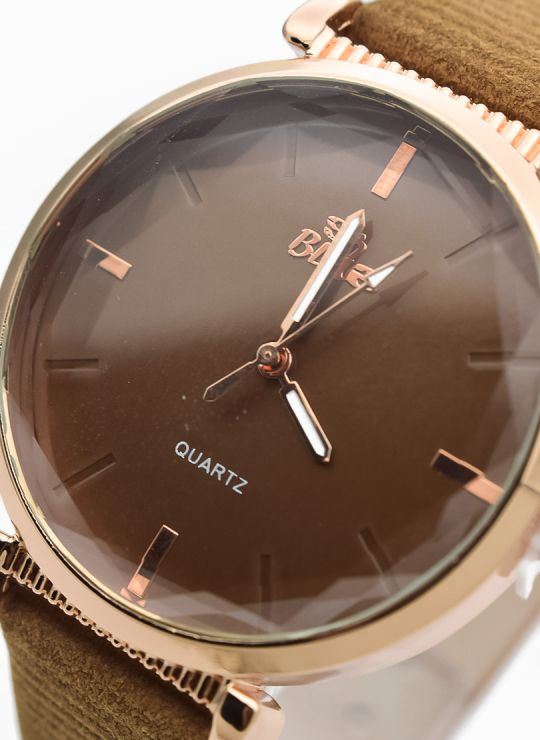RELOJ ANALOGO CALIDAD AA PULSO CUERO CRISTALES / NO SUMERGIBLE