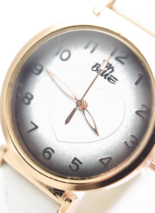RELOJ ANALOGO CALIDAD AA PULSO CUERO CRISTALES / NO SUMERGIBLE