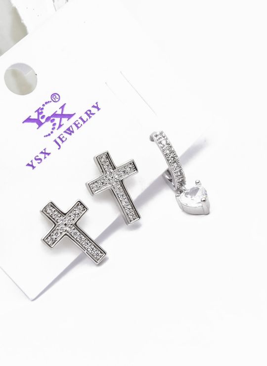SET DE ARETES 1 PAR Y SOLITARIO TENDENCIA XUPING/ RODIO