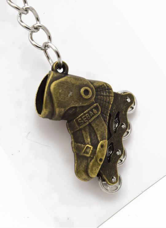LLAVERO 3D CON HERRAJES / MOSQUETON/ METALICO GOMA