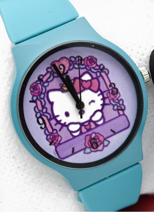 SET DE RELOJ CON LLAVERO PERSONAJE DE RESINA EN MADERA ECOLOGICA/ Y ESTUCHE 