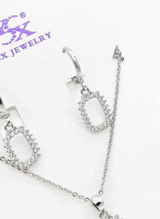 SET DE COLLAR Y DIJE EN RODIO CON MICROCIRCIONES / GARANTIA