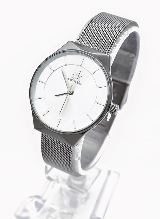 RELOJ ANALOGO CALIDAD AA PULSO METALICO / NO SUMERGIBLE