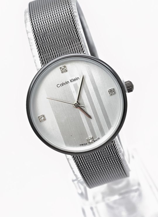 RELOJ ANALOGO CALIDAD AA PULSO METALICO / NO SUMERGIBLE