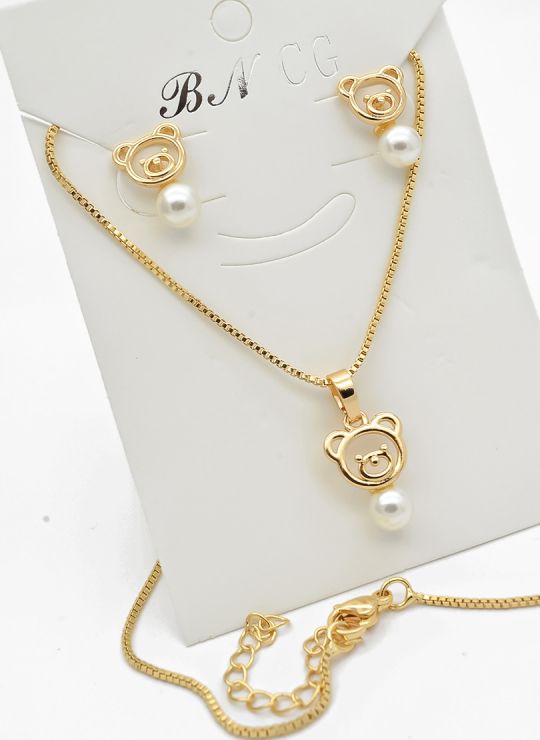 SET DE COLLAR Y DIJE EN RODIO CON MICROCIRCIONES